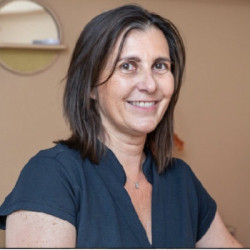 Intervenant en Yoga sur chaise | Gwenaelle