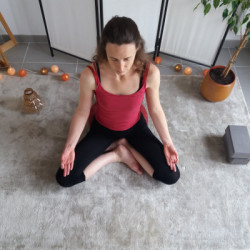 Coach de Yoga du visage et des yeux | Linda