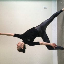 Professeur de Yoga-Hatha | Hélène