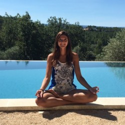 Professeur de Yoga-Hatha | PRISKA