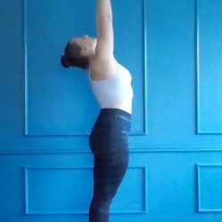 Intervenant en Yoga sur chaise | Valérie