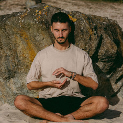 Professeur de Yoga-Hatha | Hugo