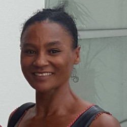 Professeur de pilates | Huyen