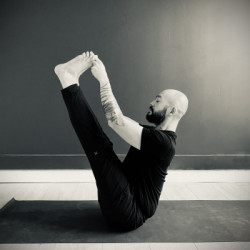 Intervenant en Yoga sur chaise | Frédérik