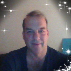 Intervenant en Yoga du rire | Chris