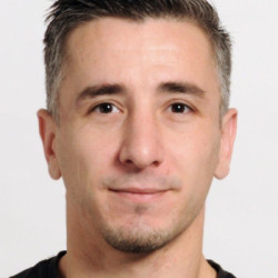 Professeur de Yoga-Hatha | Huseyin