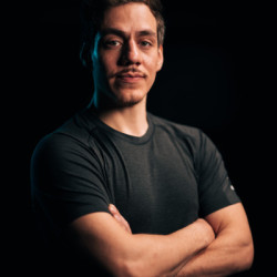 Coach sportif de remise en forme | Nagui