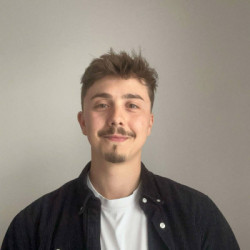 Professeur de pilates | Alexis