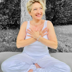 Professeur de Yoga-Hatha | Aurélie