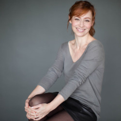 Coach de Yoga du visage et des yeux | Catherine