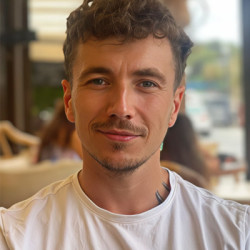 Coach de musculation | Nagui